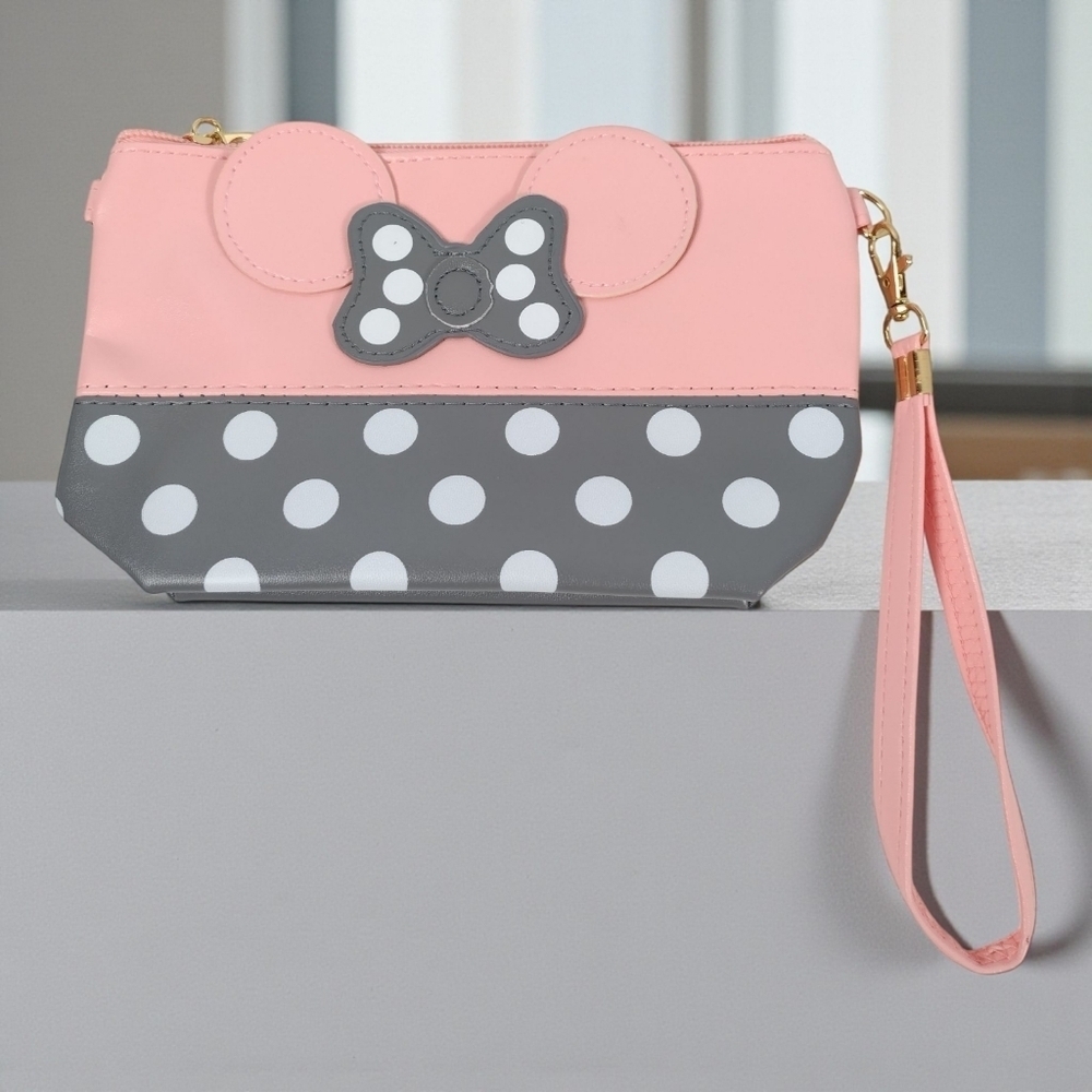 Minnie Mouse women's Clutch/Wristlet 2 tone poka dots travel purse